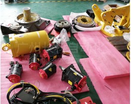 發(fā)那科機器人R-2000iC本體拆機件銷售：電機、減速器、平衡缸……